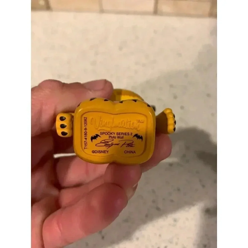 Disney Vinylmation - SPOOKY SERIES 2 - PLUTO WOLF  Bt‎